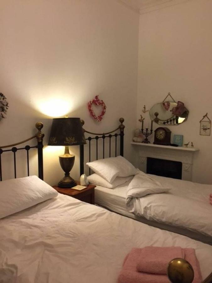 5 Star Beautiful & Vintage, Spacious Apt In Chic Location! Edimburgo Exterior foto
